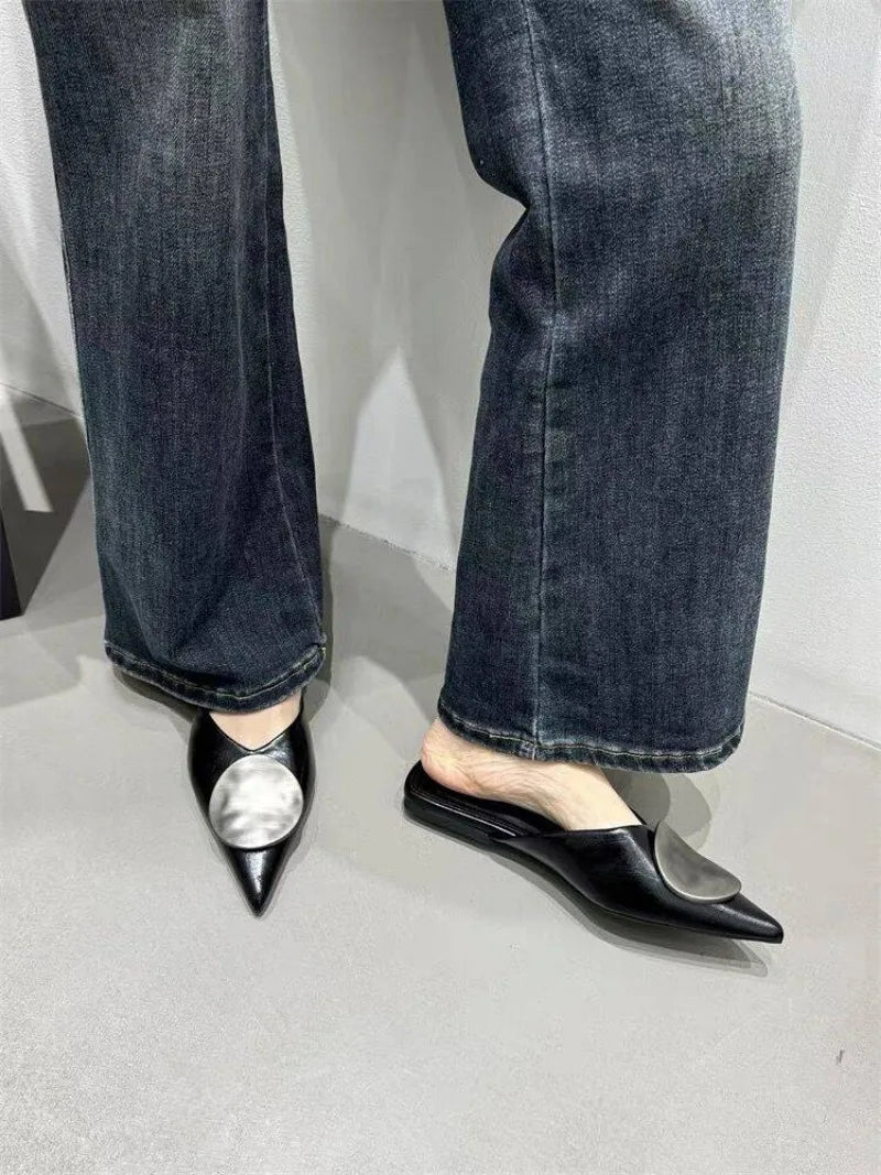 Female Slides Fashion Pointed Toe Flats Women Mules Slippers Summer Beach Luxury Ladies Flats Slippers Sandals Shoes