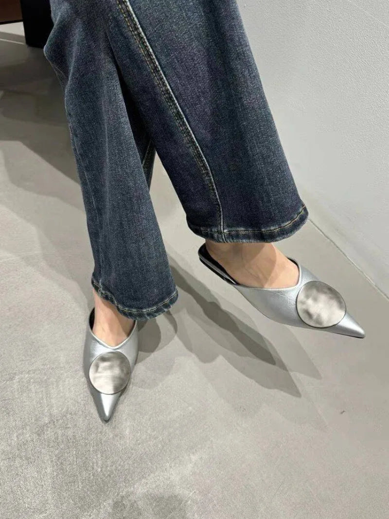 Female Slides Fashion Pointed Toe Flats Women Mules Slippers Summer Beach Luxury Ladies Flats Slippers Sandals Shoes