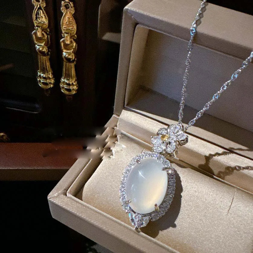 2023 Women White Jade Marrow Flower Gem Bracelet Plated with 18K Gold Zircon Necklace