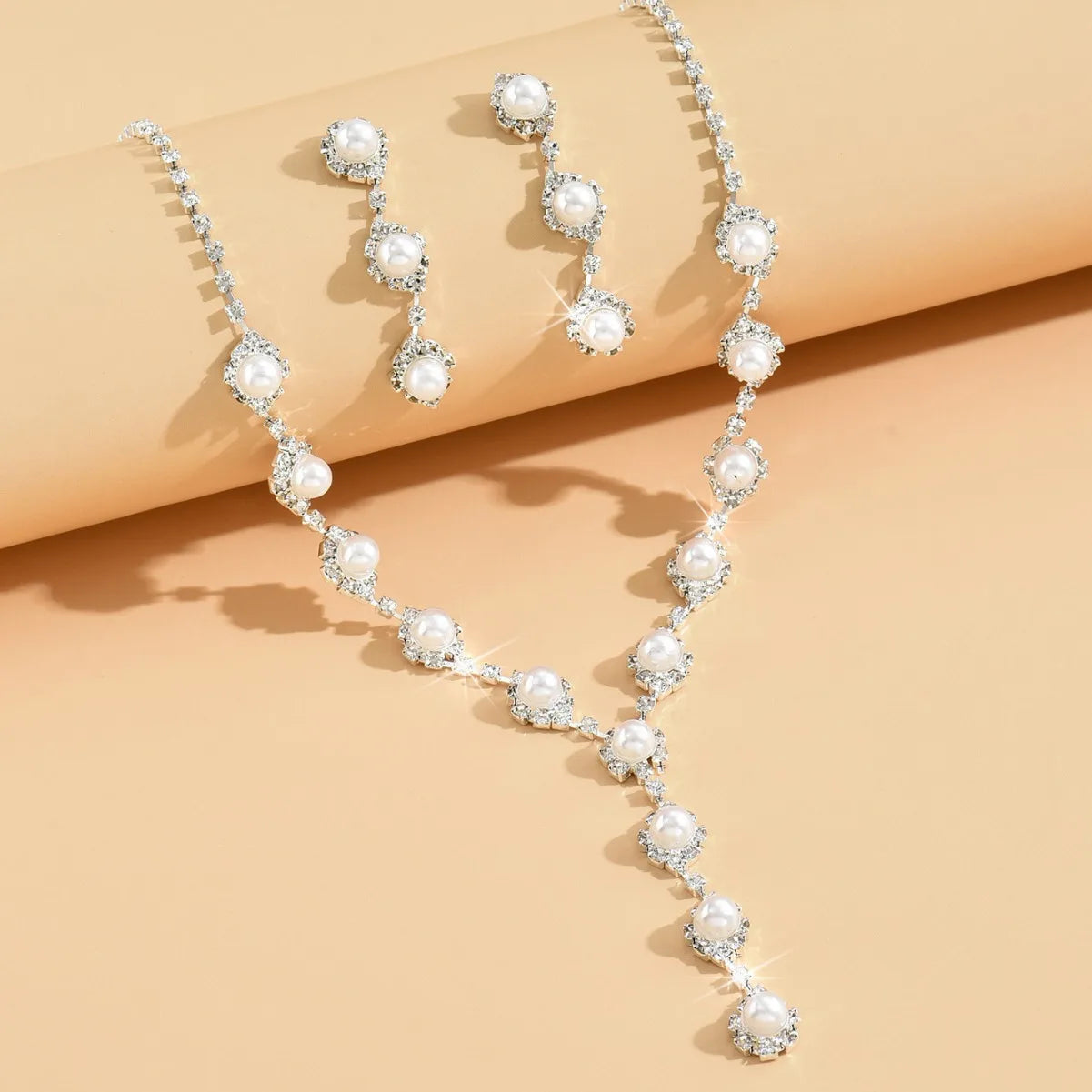 Women's Copper Claw Chain Pearl Rhinestone Necklace Earrings Bracelet Set Wedding Banquet Party Holiday Gift Jewelry Set