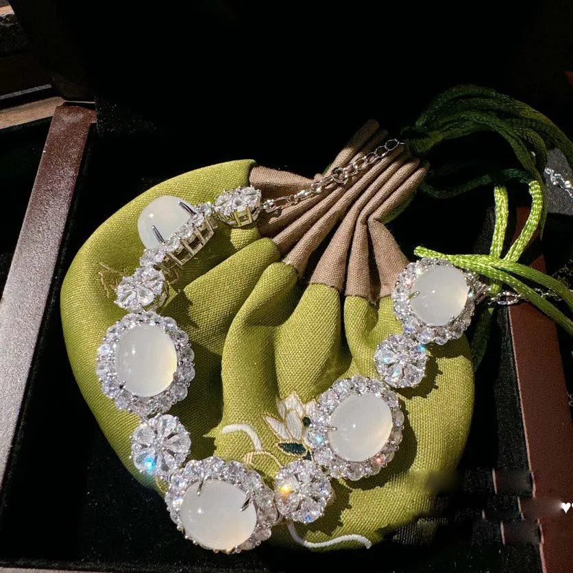2023 Women White Jade Marrow Flower Gem Bracelet Plated with 18K Gold Zircon Necklace