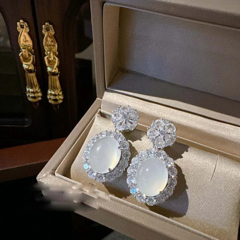 2023 Women White Jade Marrow Flower Gem Bracelet Plated with 18K Gold Zircon Necklace